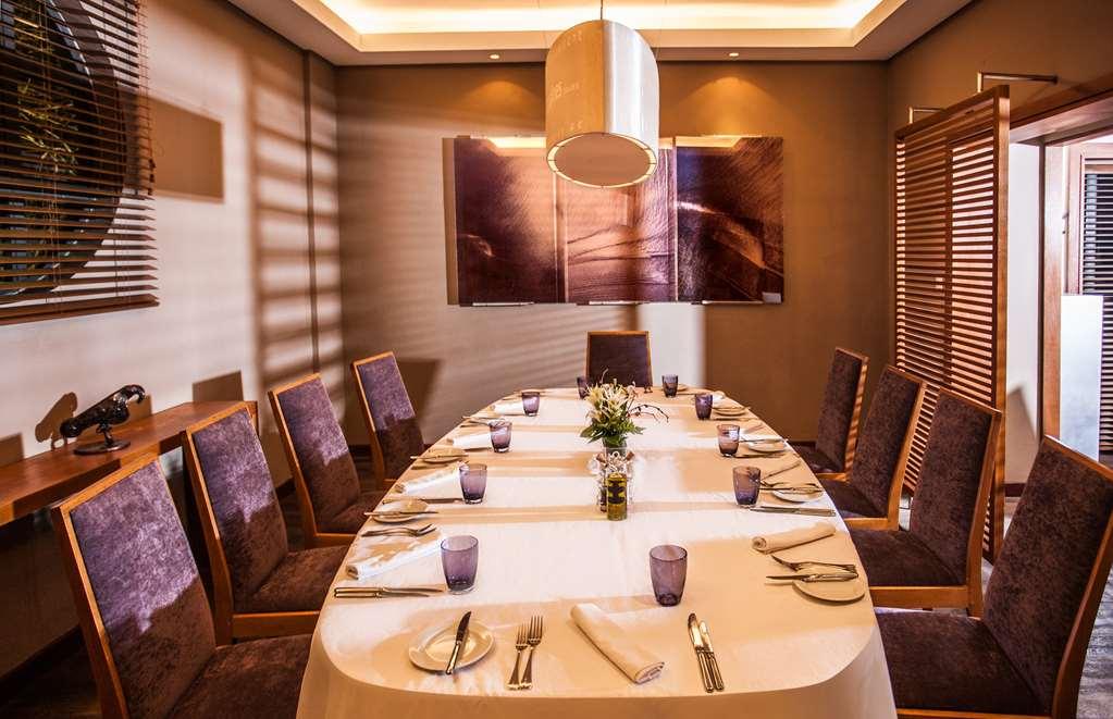Hennessy Park Hotel Quatre Bornes Restoran gambar